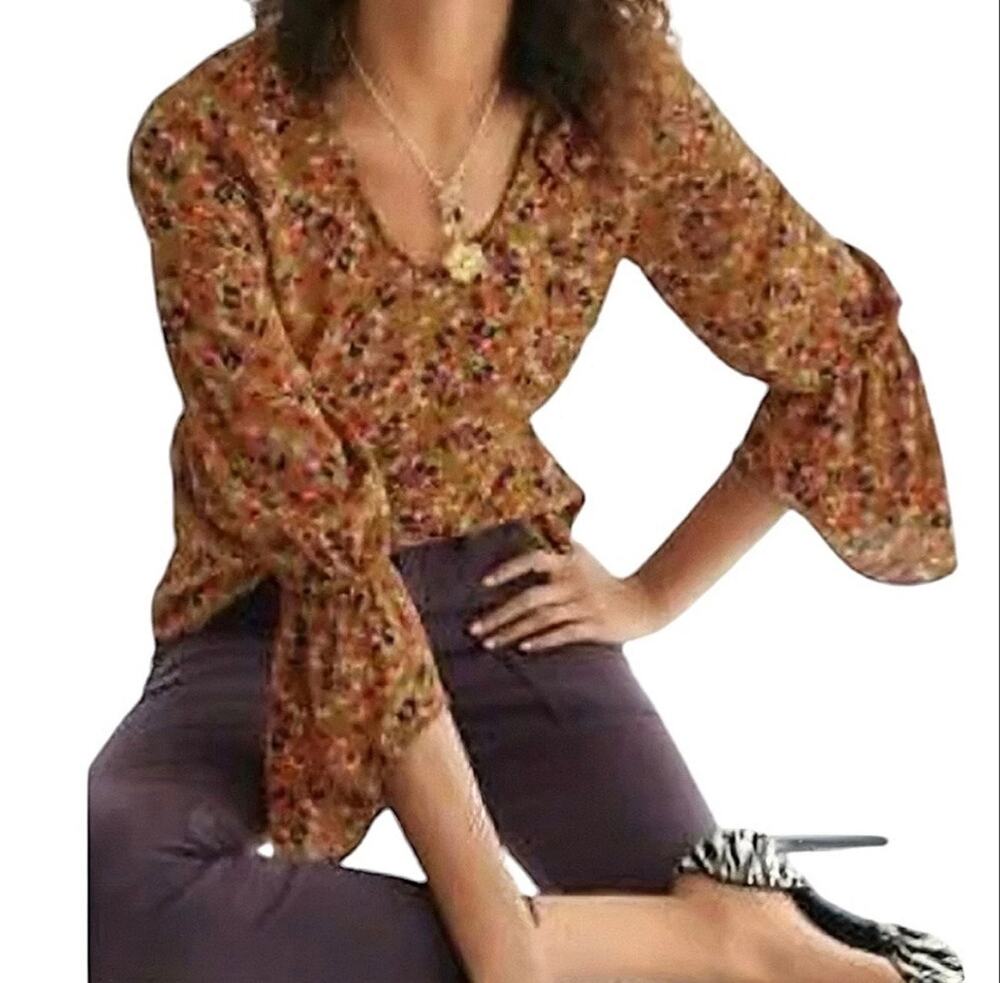 Cabi Burnished Golden Floral Bell Sleeve Blouse Style 4042 Size M Feminine